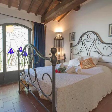 בית נופש Martina By Interhome קורטונה