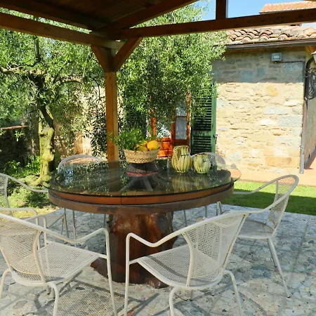 Semesterbostad Martina By Interhome Cortona